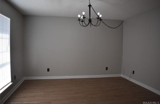3001 SUTTON Drive Gallery 2