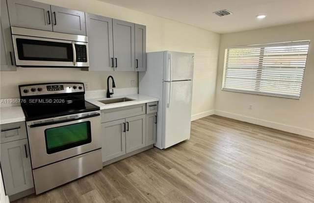 1731 Alcazar Dr - 1731 Alcazar Drive, Miramar, FL 33023