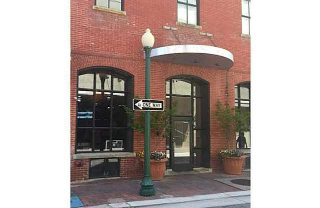 Gorgeous Loft At The Center Of It All Downtown! photos photos