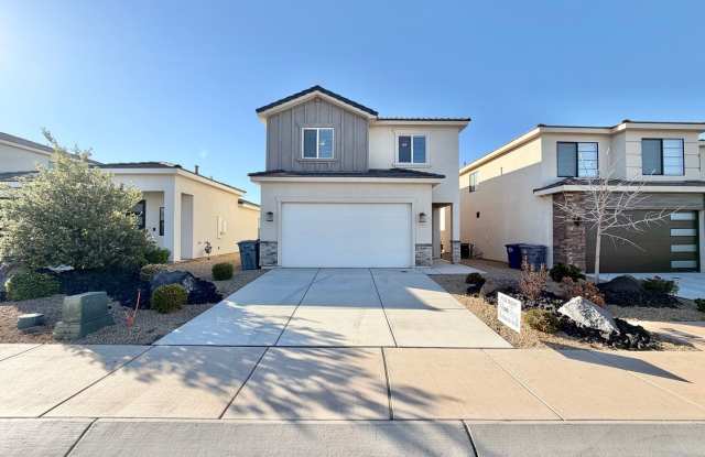 FOUR BEDROOM!!! White Trails Home!!! Gallery 1