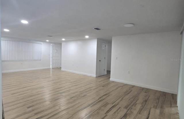 5811 APPLETREE Road Gallery 4
