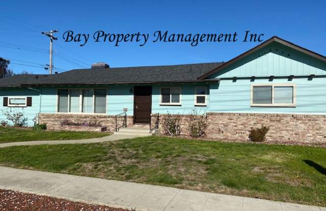 Back on the market! Charming 3 bedroom home on a corner lot in South Salinas - 828 Los Palos Drive, Salinas, CA 93901