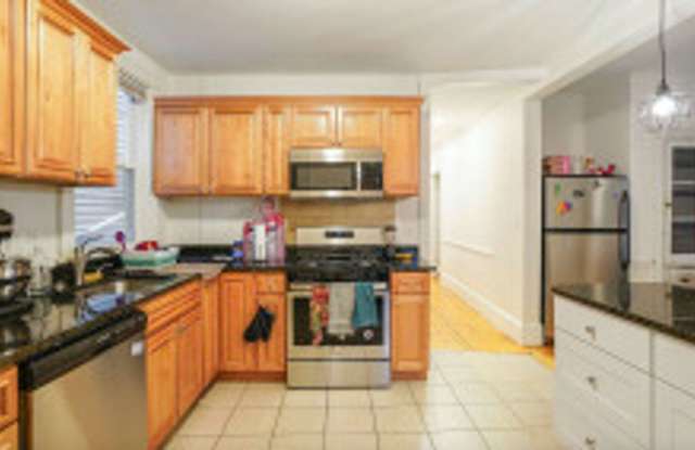 Huge, Beautiful, Fully Renovated Mission Hill 6 Bed/2 Bath on Sachem St for Sept 1st, 2026 photos photos