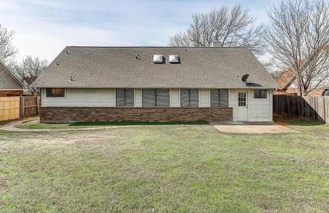 3310 Cliffview Drive Gallery 2