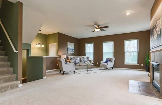 Pond facing, Corner house and East facing town home - 43775 Cherry Grove Court East, Wayne County, MI 48188