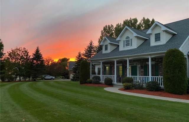 8350 Manchester Park Drive Gallery 3
