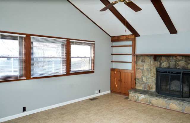 104 Windward Farm Rd Gallery 3