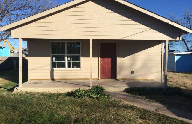910 Lane - 910 Lane Avenue, Abilene, TX 79601