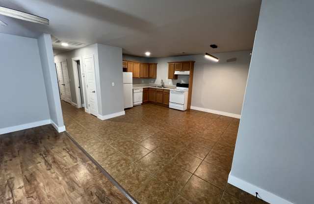 205 East Marietta Court Gallery 3