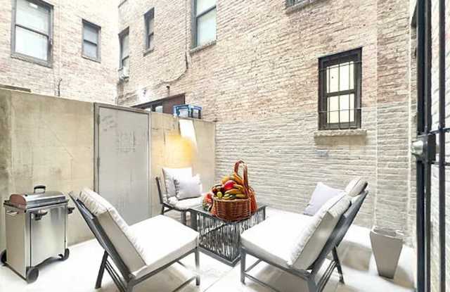 405 West 45th Street photos photos