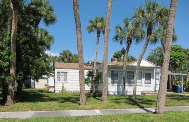 815 BRUCE AVENUE - 815 Bruce Avenue, Clearwater, FL 33767