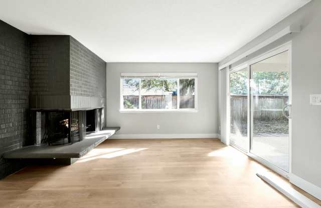 The Larson Gallery 4