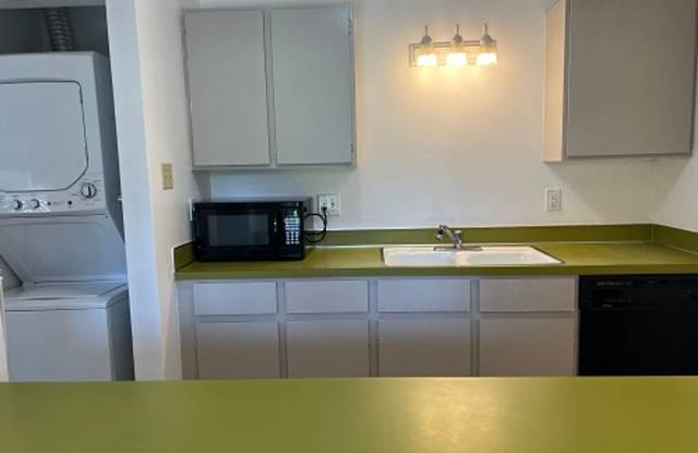 Well-Appointed Apartment Available This August Gallery 4