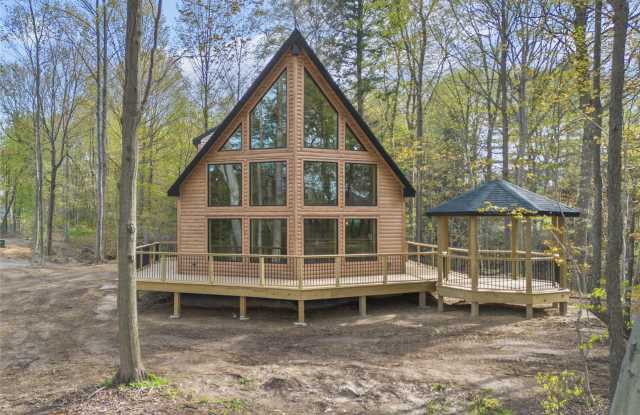 8498 E LAKE Road Gallery 1
