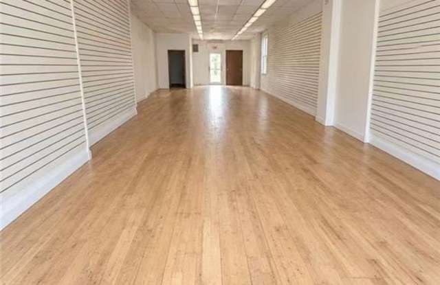 2360 65th Street Gallery 4