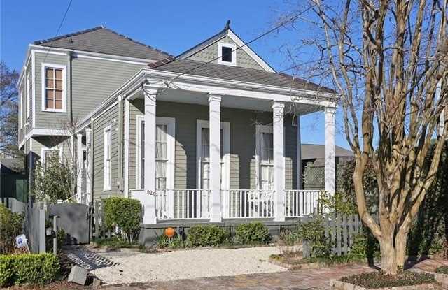 826 CONSTANTINOPLE Street photos photos