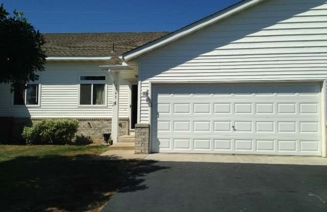 A SUBURBAN OASIS! - 1545 Balinese Street, Shakopee, MN 55379