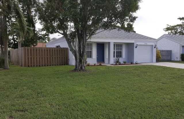 5754 PEBBLE BROOK Lane Gallery 3