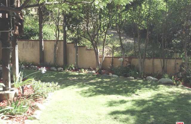 3540 North KNOLL Drive - 3540 North Knoll Drive, Los Angeles, CA 90068