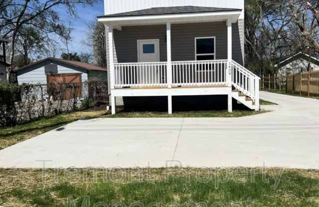 1409 East 50th Street photos photos