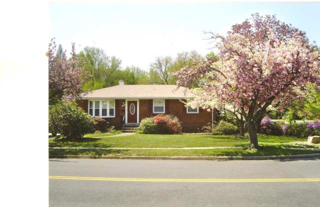 1101 COTTAGE STREET SW - 1101 Cottage Street Southwest, Vienna, VA 22180