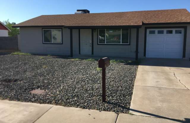 3215 W Villa Rita Dr - 3215 West Villa Rita Drive, Phoenix, AZ 85053