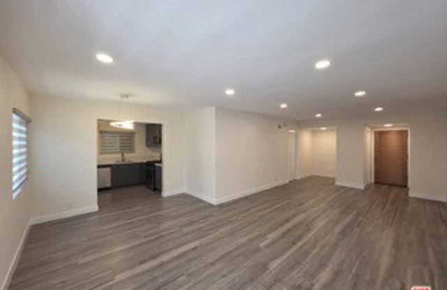1760 South Bentley Avenue Gallery 2