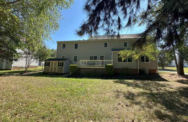 4 Bed 2.5 Bath 2 Car Garage Colonial Chesterfield/Deer Run Area Gallery 3