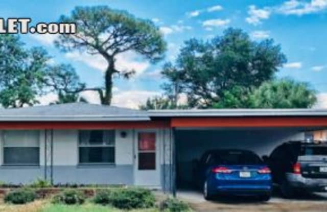 525 Yelvington Ave - 525 Yelvington Avenue, Clearwater, FL 33756