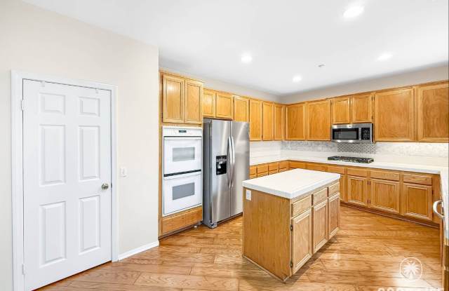 Beautiful 5B/3BA Home in Vista Available for Rent! photos photos Beautiful 5B/3BA Home in Vista Available for Rent! photos photos