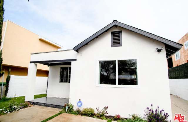3748 Veteran Avenue Gallery 1