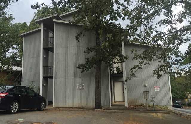5718 B Street Gallery 1