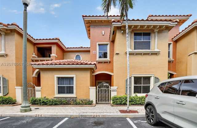 4927 N Harbor Isles Dr Gallery 1
