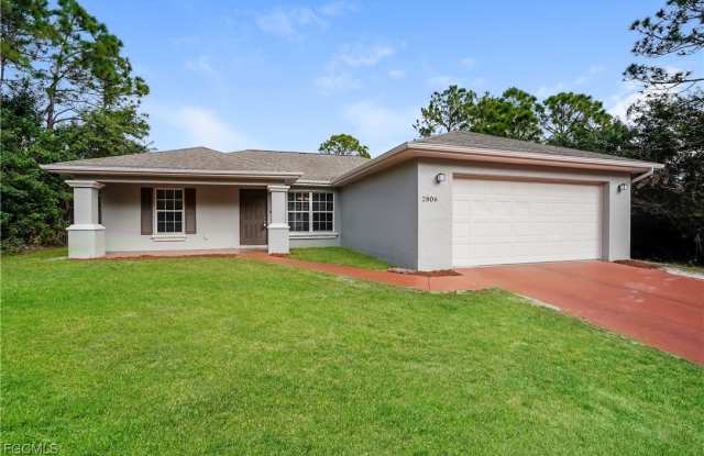 2806 41st Street W photos photos