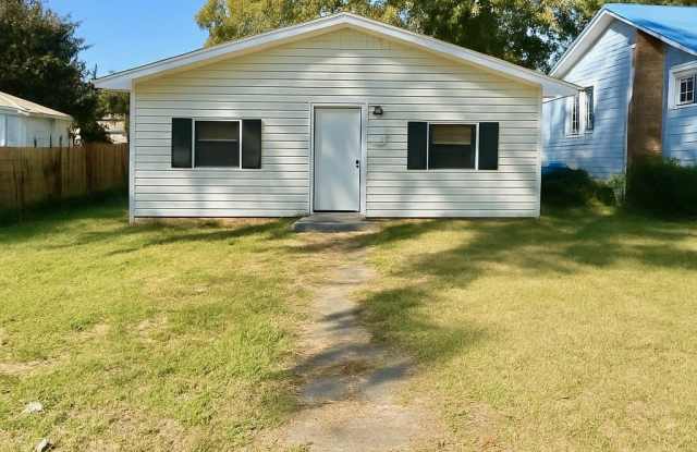 1606 49th Street Ensley Gallery 2
