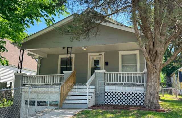 1231 S Hardy Ave photos photos