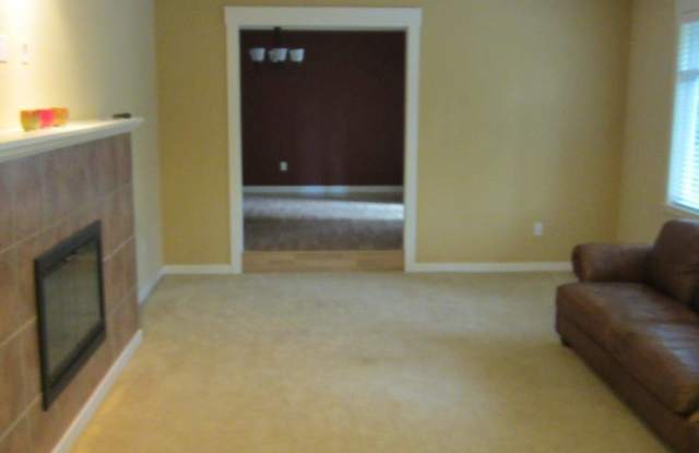 5423 139th St NW Gallery 4