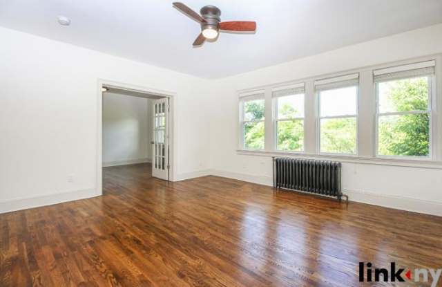 269 Columbus Avenue Gallery 4