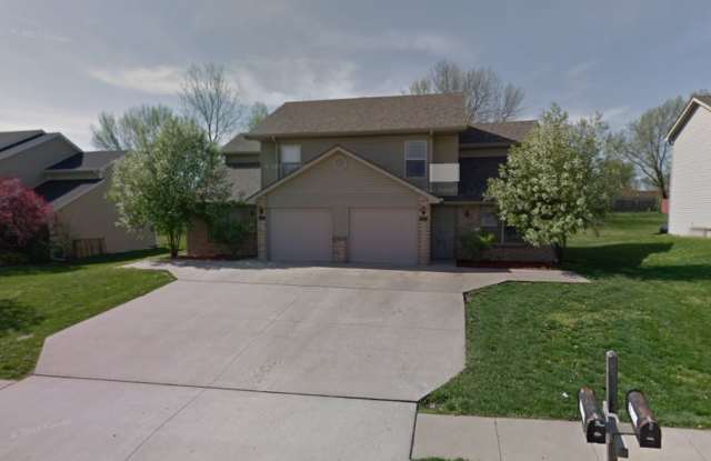 4 Bedroom newly remodeled Duplex photos photos