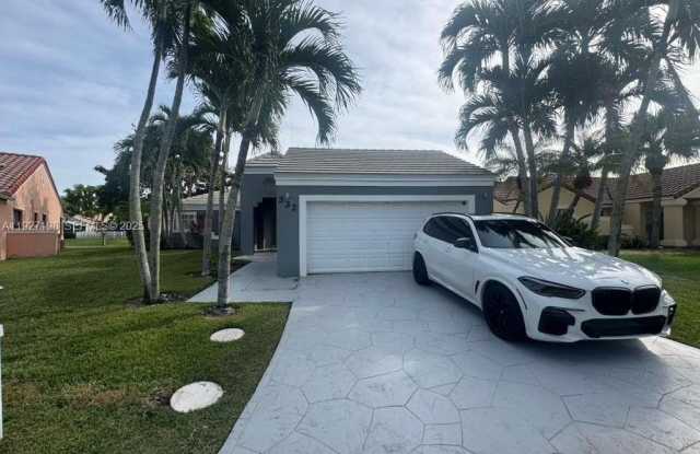 332 NW 47th Ave photos photos