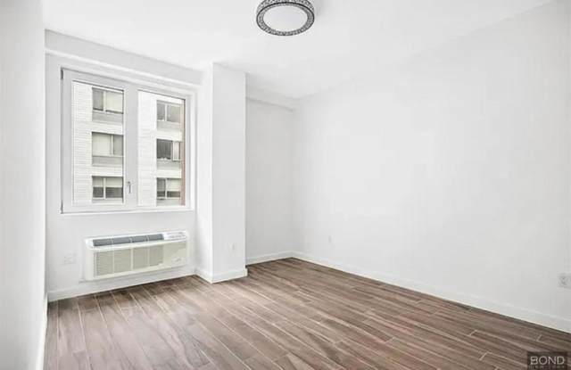 906 East New York Avenue Gallery 3