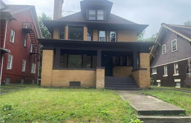 1420 Ansel Road photos photos