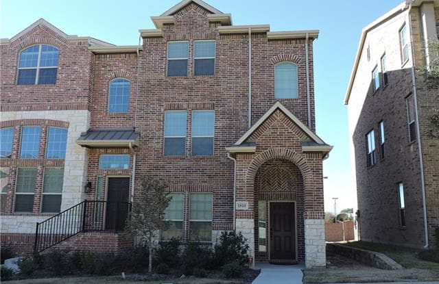 1810 English Lane - 1810 English Lane, Carrollton, TX 75006