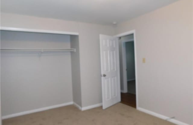500 mooney Road Gallery 4