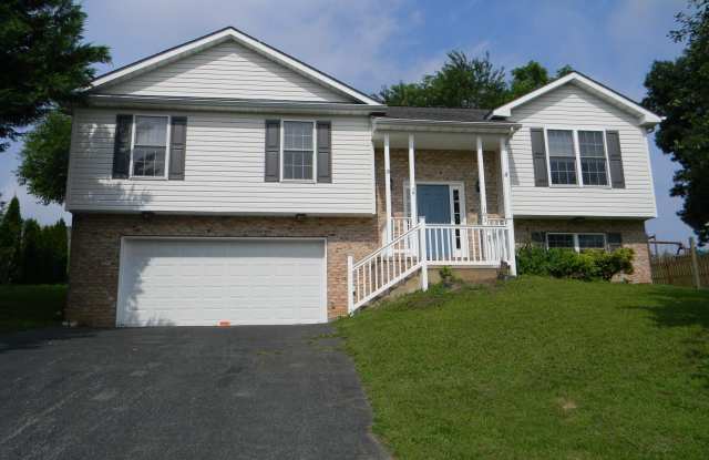 103 TURTLEBACK COURT photos photos