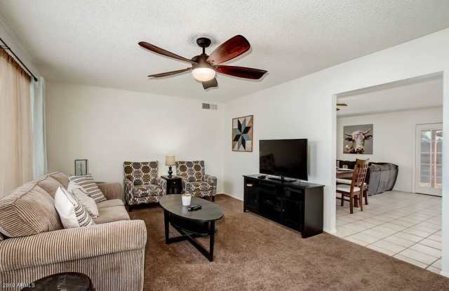 3505 W Galveston Street Gallery 2