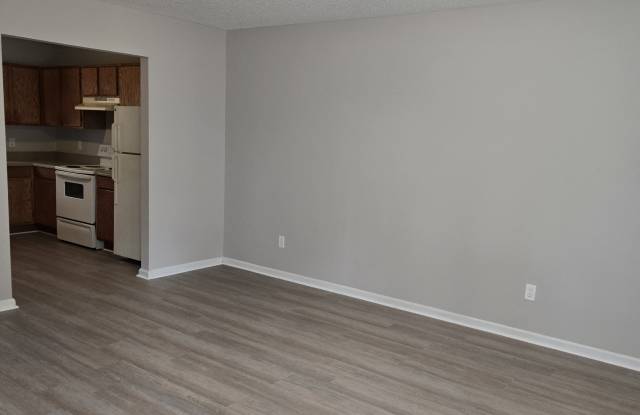812 Royal St Unit B Gallery 2