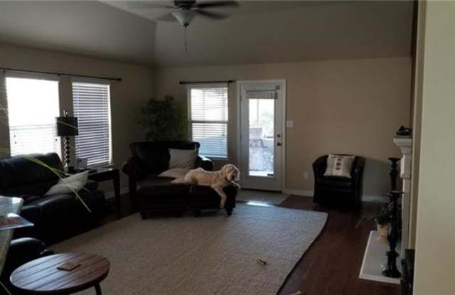 548 Bromeliad Drive Gallery 3