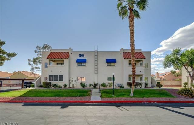 101 Luna Way Gallery 1