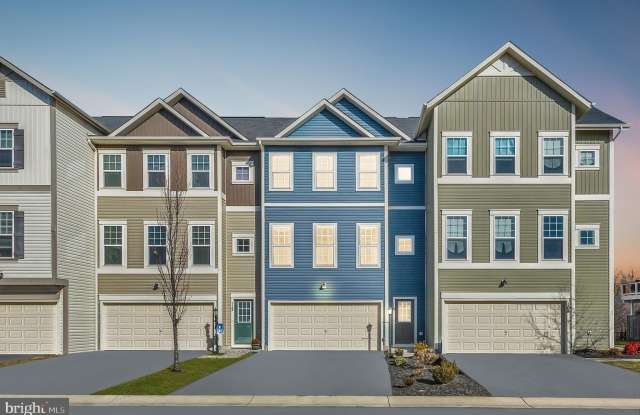 110 SPLENDOR GARDEN WAY photos photos